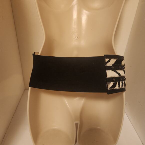 Vintage Bebe Zebra leather calf hair belt 4.5\